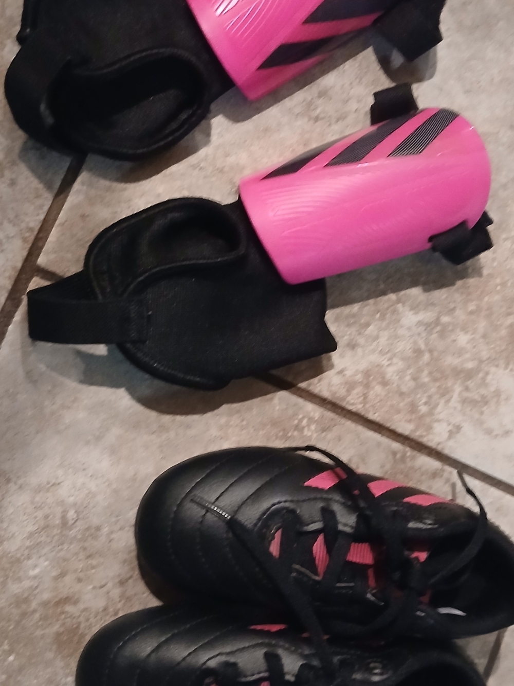 Adidas Kids Black and Pink Soccer Cleats with Matching Pink Shin Guards Size 11K